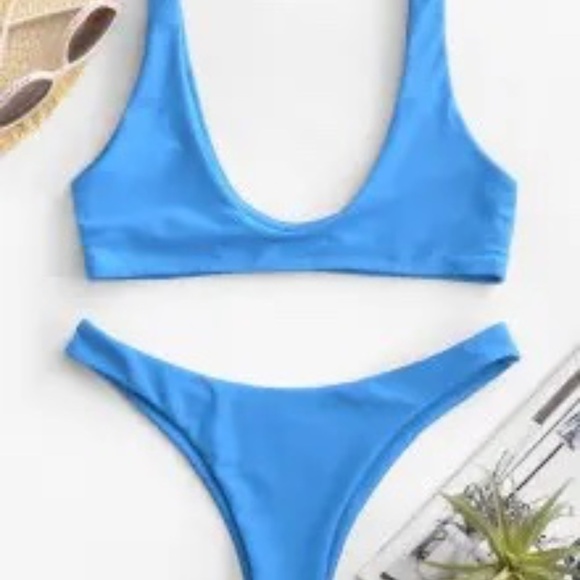 Blue Bikini - Picture 2 of 6